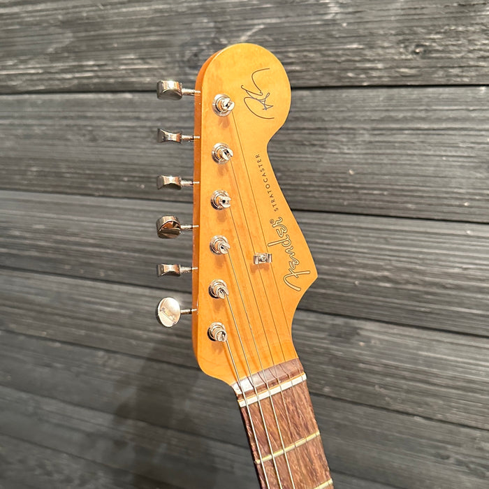 Fender Robert Cray Stratocaster MIM Electric Guitar