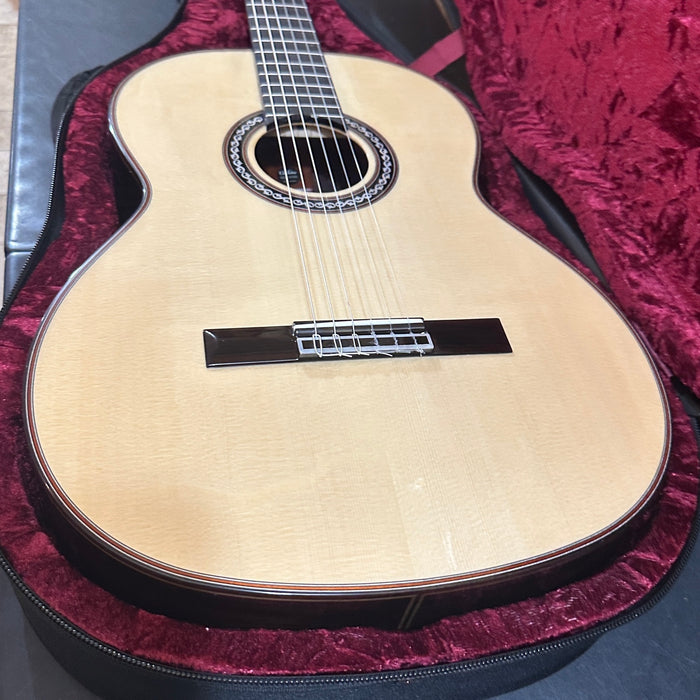 Córdoba C10 Crossover Nylon String Acoustic Guitar w/ Case - Natural