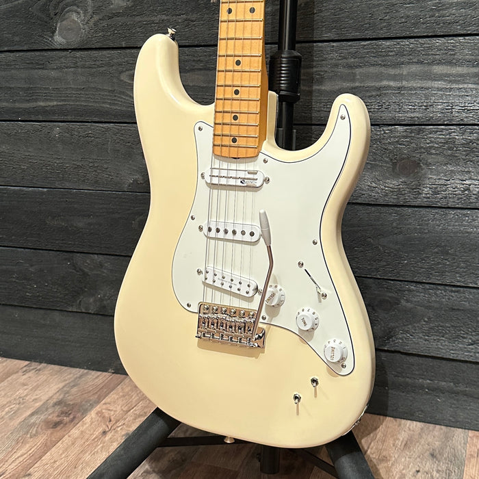 Fender EOB Sustainer Ed O'Brian Stratocaster Electric Guitar - White