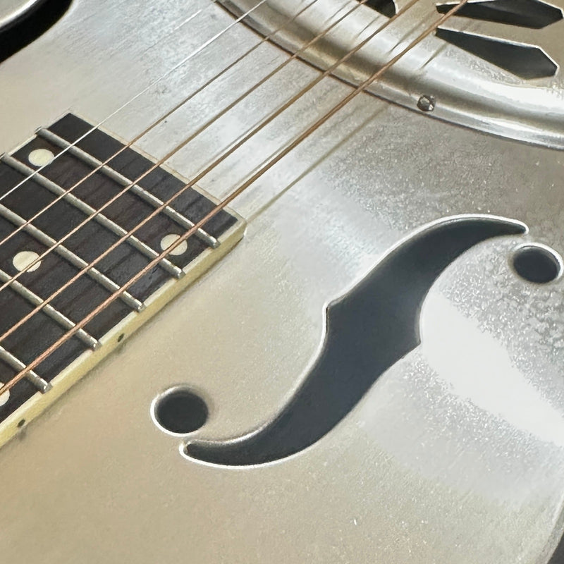 Gretsch G9221 Bobtail Round-Neck Acoustic-Electric Steel Body Resonator Guitar - Steel