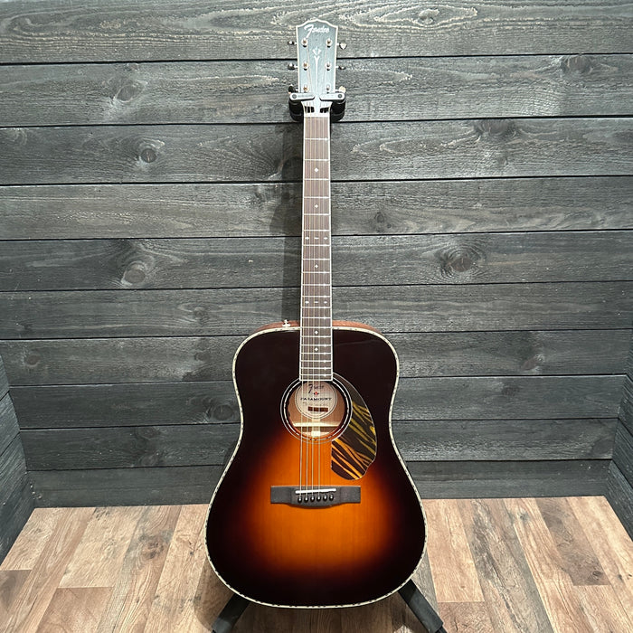 Fender PD-220E Dreadnought Acoustic Electric Guitar w/ Case - Sunburst