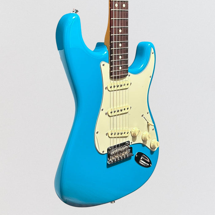 Fender American Pro II Stratocaster USA Electric Guitar 2024 - Miami Blue