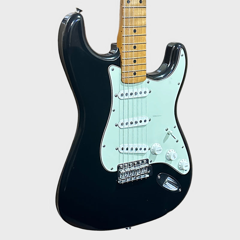 Fender Limited Edition Vintera II Road Worn '60s Stratocaster Electric Guitar 2025 - Black