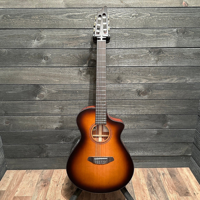 Breedlove Solo Concert CE Nylon String Acoustic-Electric Guitar w/ Case - Edge Burst
